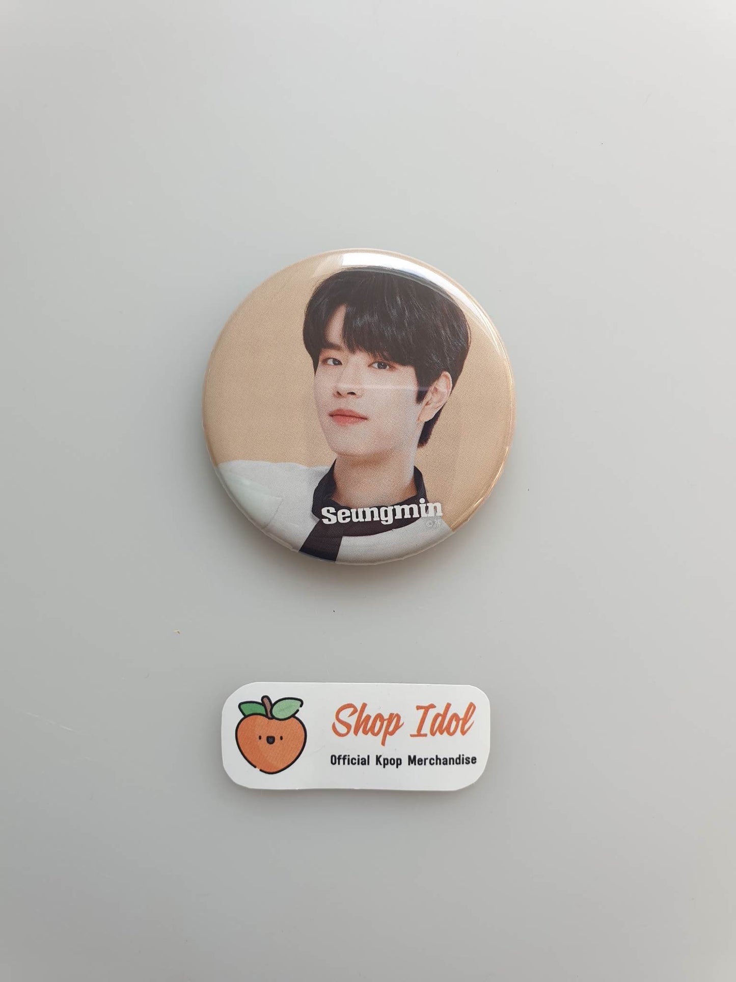 Stray Kids - Seungmin Cafe in Japan Pin Badge