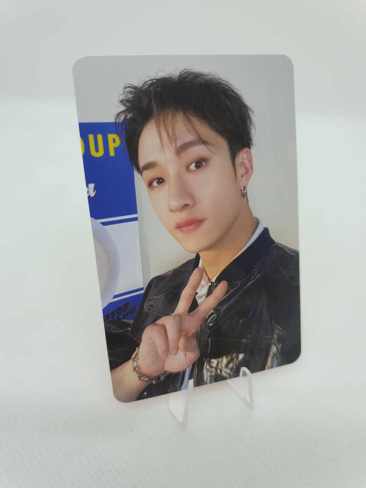STRAY KIDS BANGCHAN - MINI WORLD SEASON'S GREETINGS 2023 PHOTOCARD