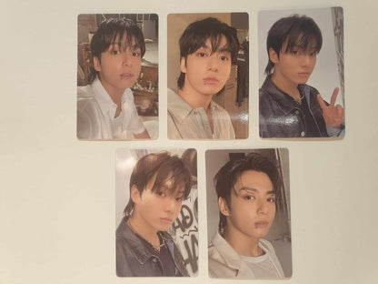 JUNGKOOK - GOLDEN PHOTOCARDS