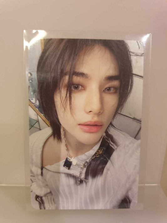 STRAY KIDS HYUNJIN - ROCKSTAR PHOTOCARD DOUBLE-SIDED