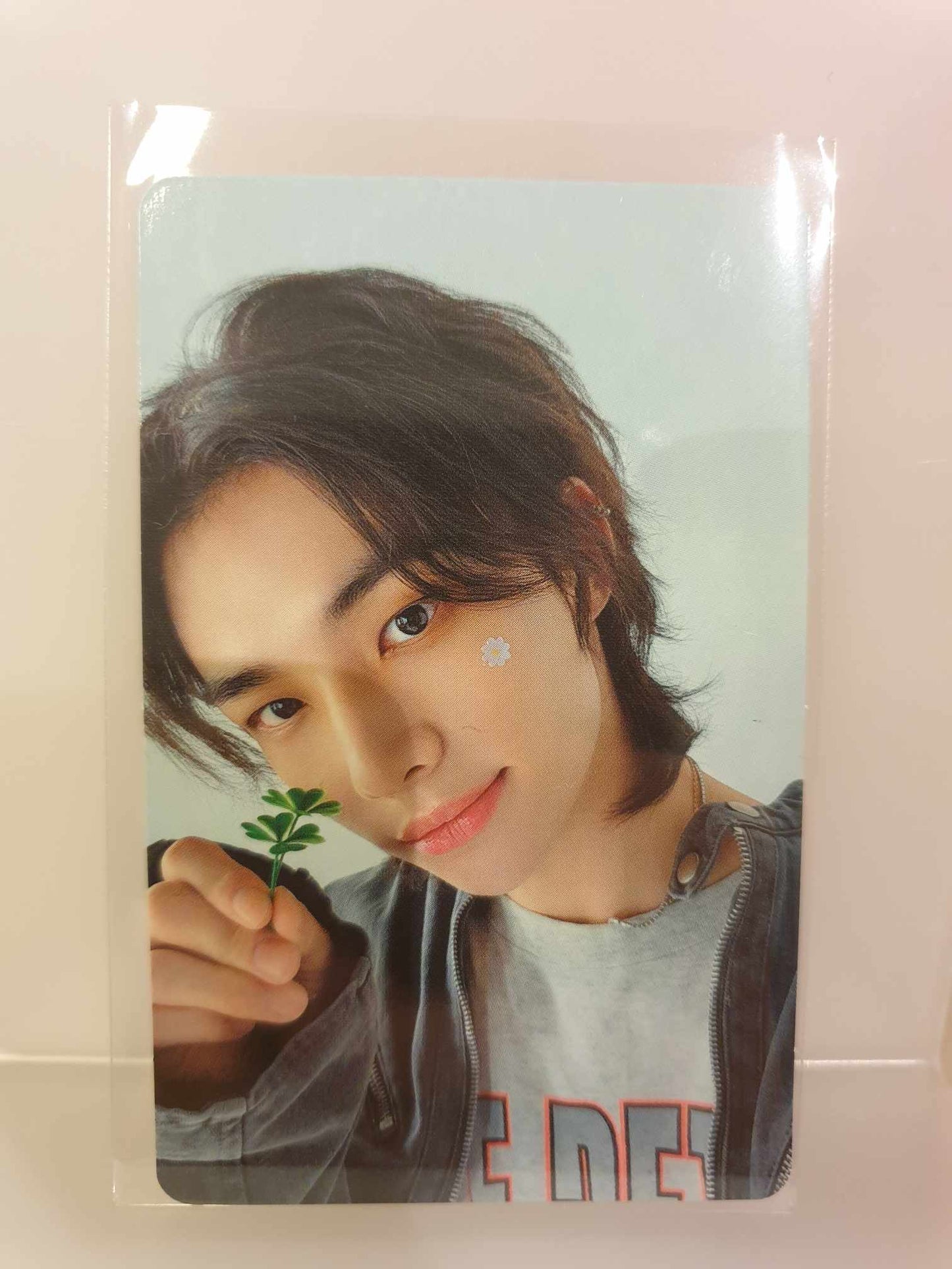 STRAY KIDS HYUNJIN - SOCIAL PATH PHOTOCARD (JAPAN)