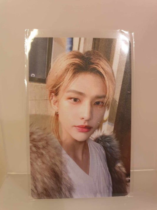 STRAY KIDS HYUNJIN - 5-STAR BANDINA (VIETNAM) POB PHOTOCARD ACRYLIC