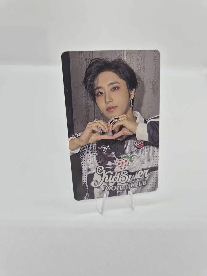STRAY KIDS - KARMA HMV LUCKY DRAW B POB (JAPAN)