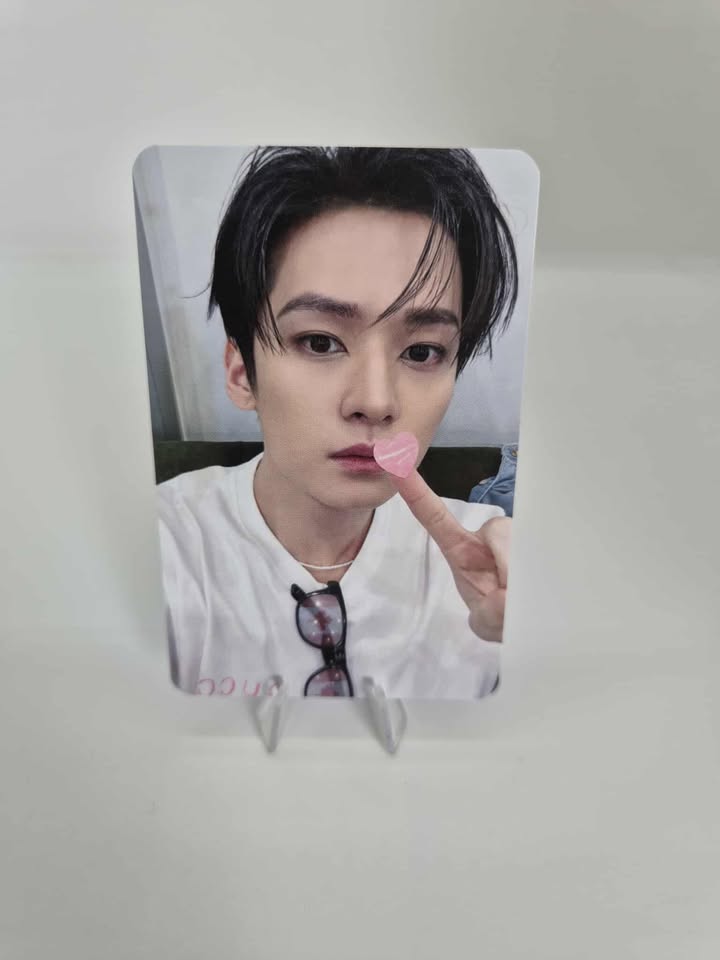 Stray Kids Lee Know - Karma POB