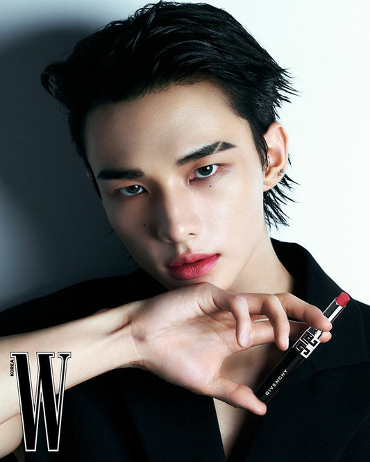 W Korea – Volume 9 2025 - BTS V & STRAY KIDS HYUNJIN (random)