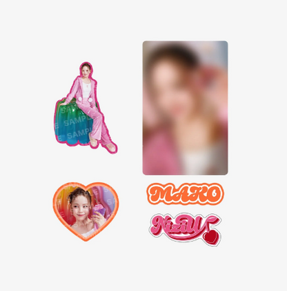 NIZIU - JYP JAPAN POP UP STORE 2024 (member version)