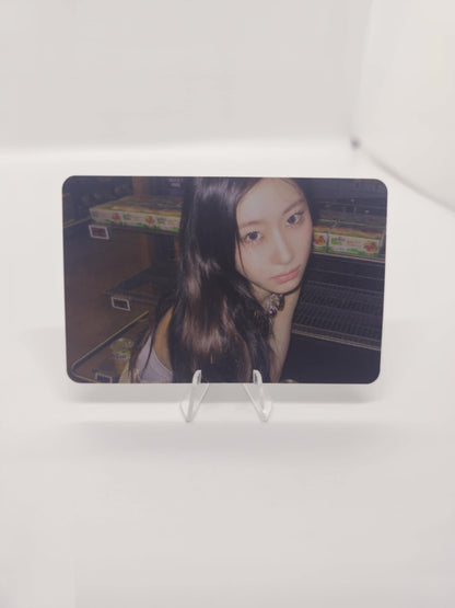 ITZY The 11th Mini Album TUNNEL VISION Applemusic POB Photocard