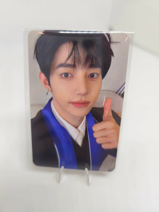 ZEROBASEONE – RE-FLOW Musicplant POB Official Photocard (Hang Zao)