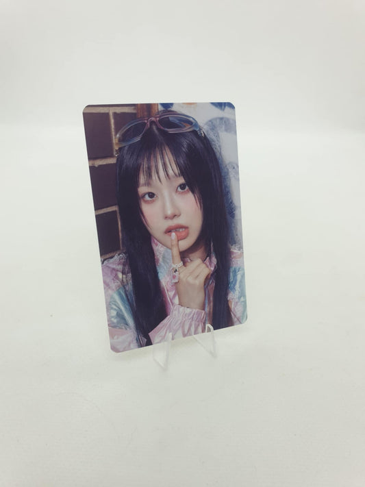 Chuu "Strawberry Rush" - Strawberry Rush Album Photocard - QR VER
