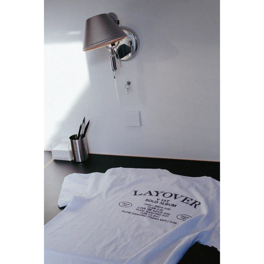 [LAYOVER]S/S T-SHIRT (LAYOVER) (white)