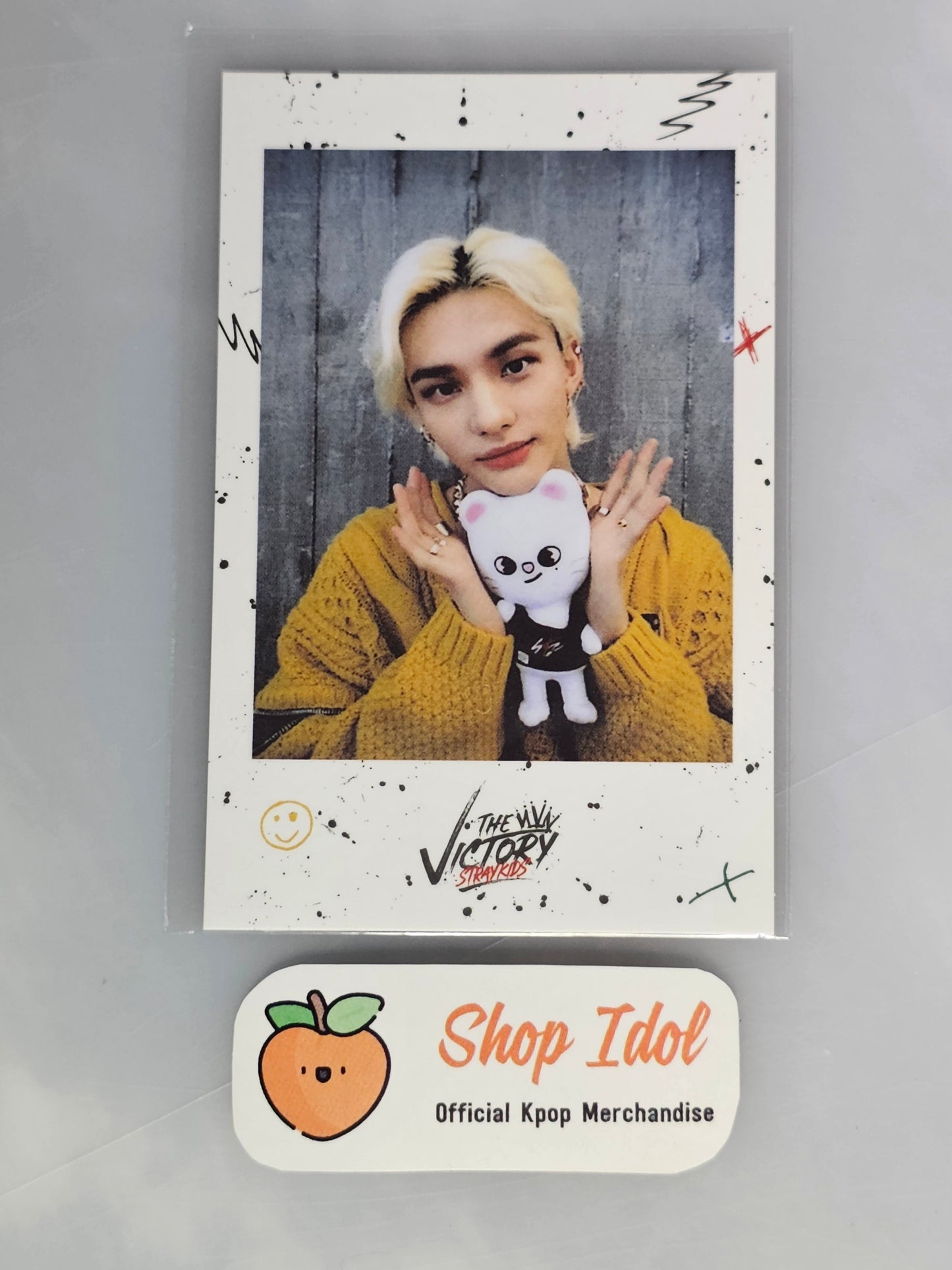 Hyunjin Stray Kids THE VICTORY POLAROID POB